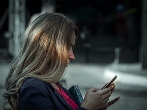 débloquer une personne sur je contacte