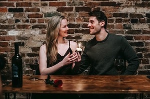 une relation née d'une application de rencontre