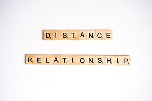 gérer une relation à distance